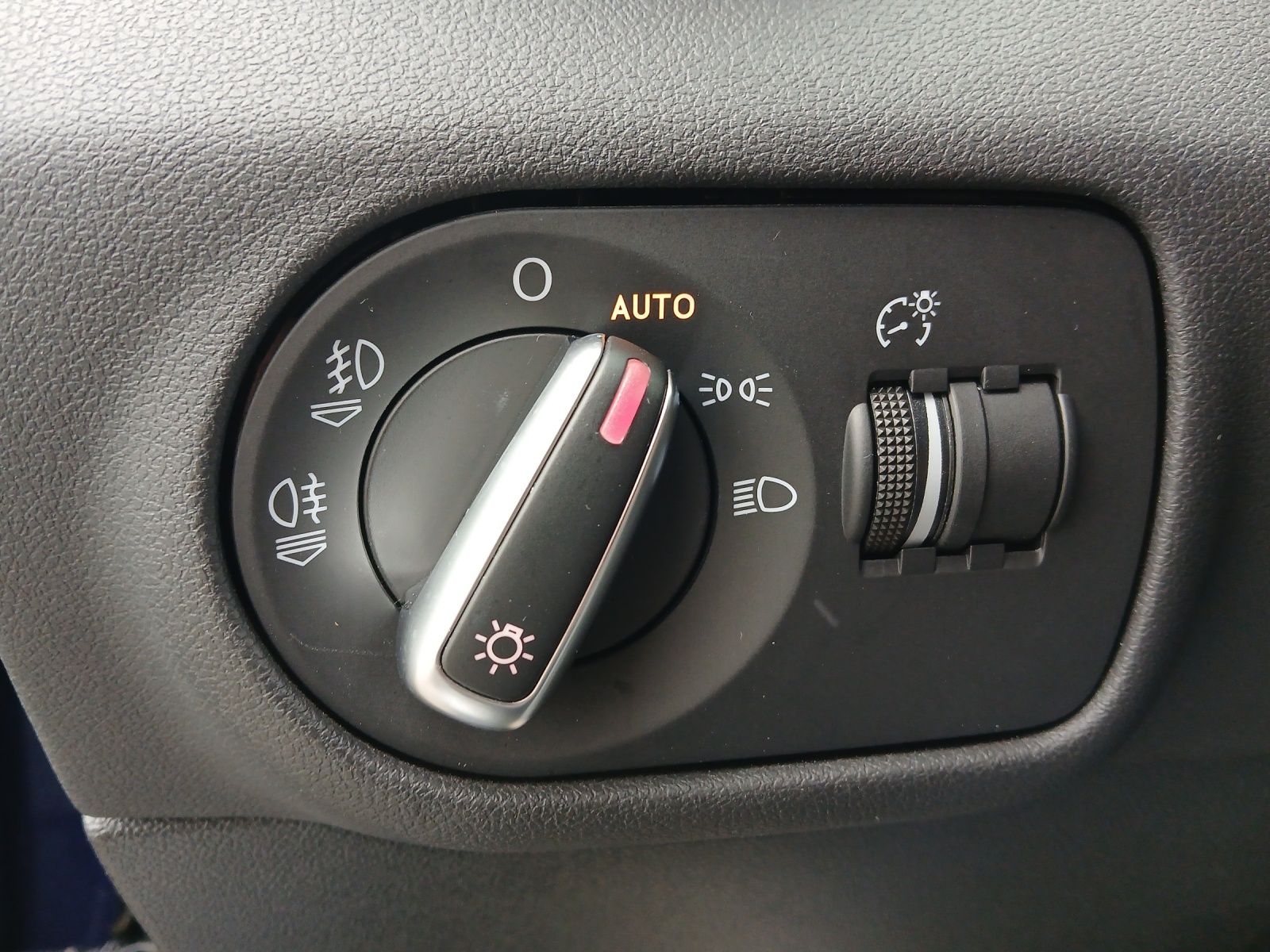 Fahrzeugabbildung Audi A1 Sportback TFSI sport Xenon GRA PDC SH