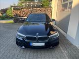BMW 530d Touring M Paket| Voll | HUD | AHK |Pano - BMW 530 Gebrauchtwagen Bmw530d
