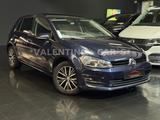 Volkswagen Golf VII Lim. Allstar BMT Navi/Standhzg/Pano/Ahk - mit Benzin-Antrieb: Blau, mit ABS, Limousine