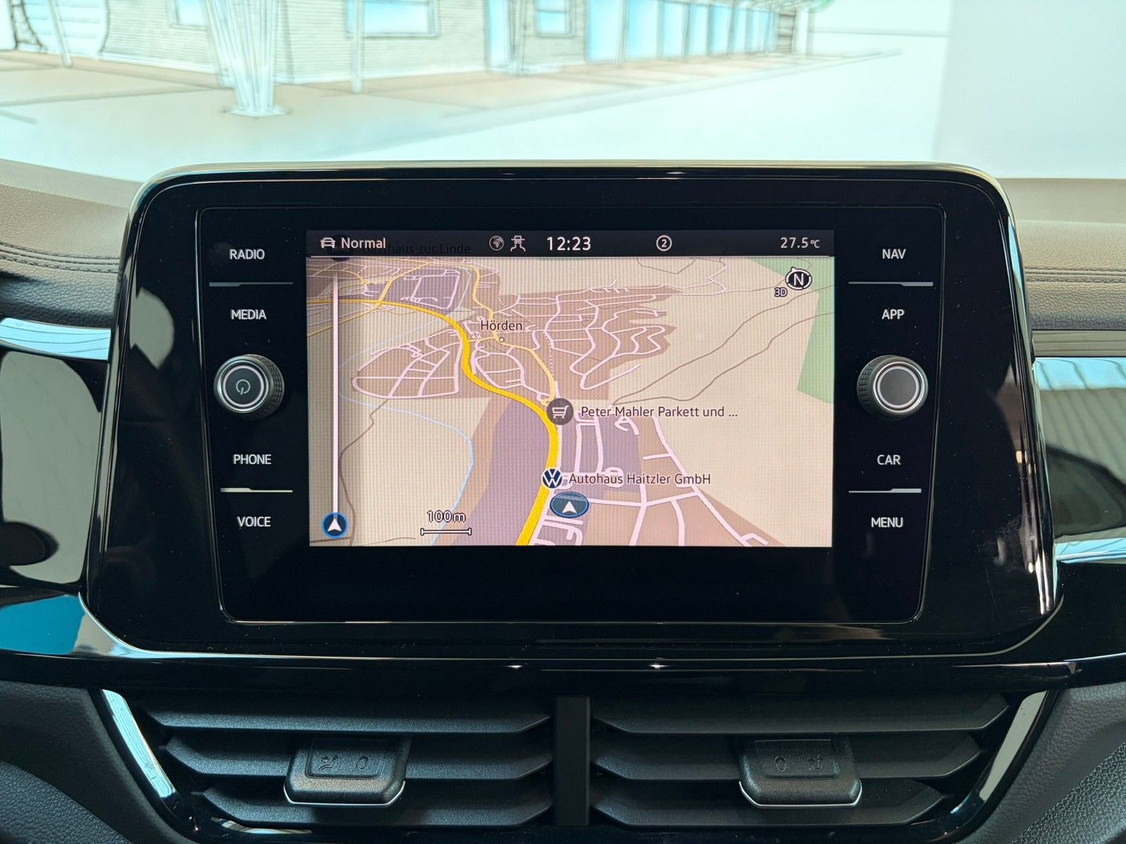 Fahrzeugabbildung Volkswagen T-Roc R-Line 2.0 TSI DSG 4M +ACC +LED + IQ.Drive