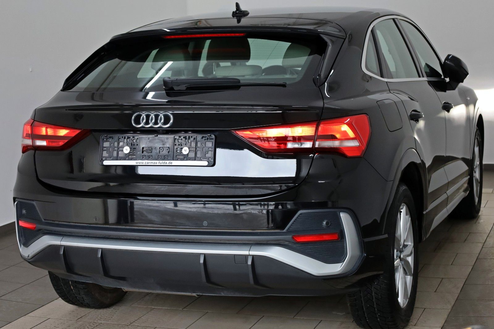 Fahrzeugabbildung Audi Q3 Sportback S line, Leder,Navi,LED,SH,Kamera
