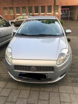 Fiat Punto 1.4 8V Active Active - gebrauchte Fiat Punto aus dem Jahr 2009