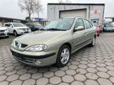 Renault Megane Classic Expression 1.6 16V / Klima/ 1.Han - gebrauchte Renault Megane aus dem Jahr 2000