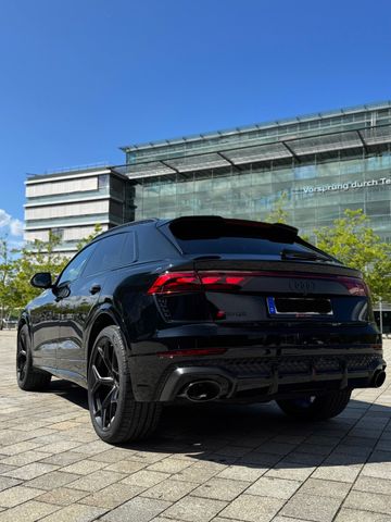 AUDI RSQ8 Performance voll SHZ, Carbon, Alcant, Vmax,