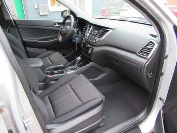 Hyundai TUCSON - 11