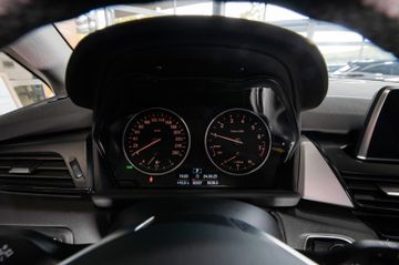 Bild 19 BMW 218 Baureihe 2 Active Tourer Advantage AHK WR