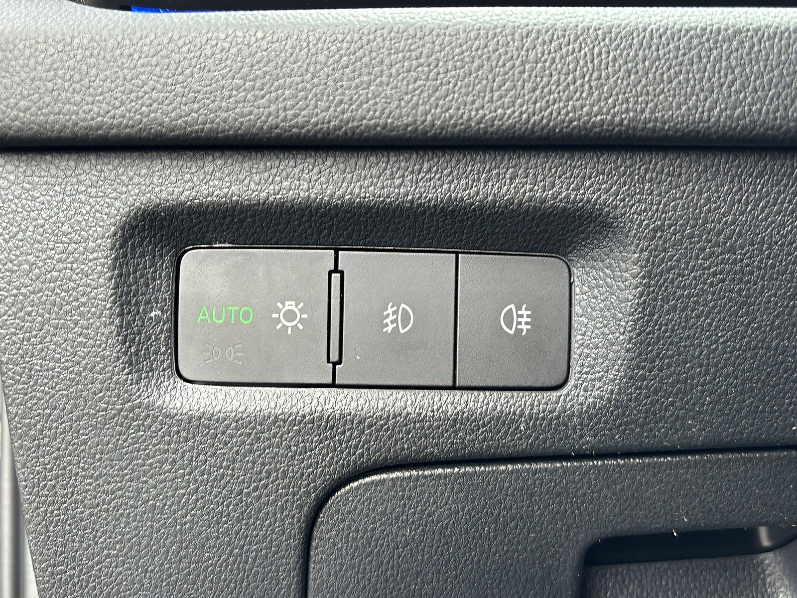 Fahrzeugabbildung SKODA Octavia 2.0 TDI HEAD UP AHK NAVI ACC PANO MEMORY
