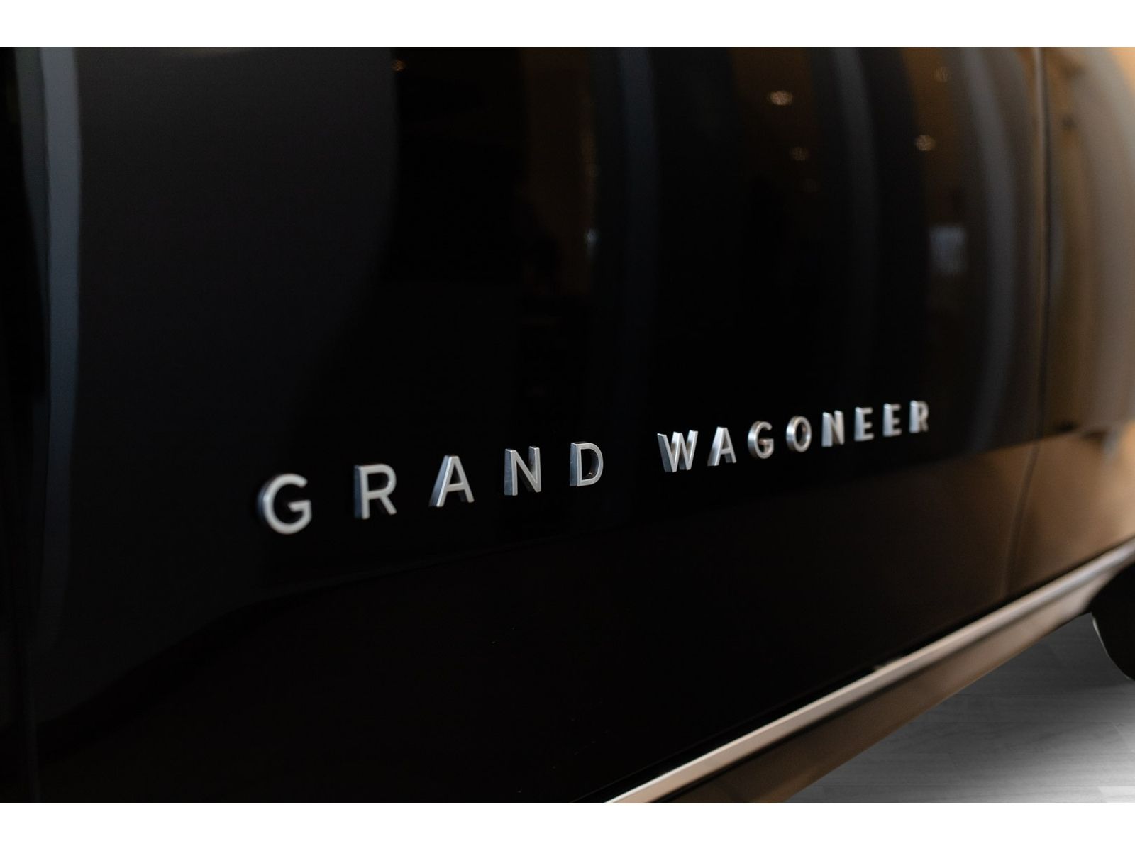 Jeep Wagoneer - Bild 8