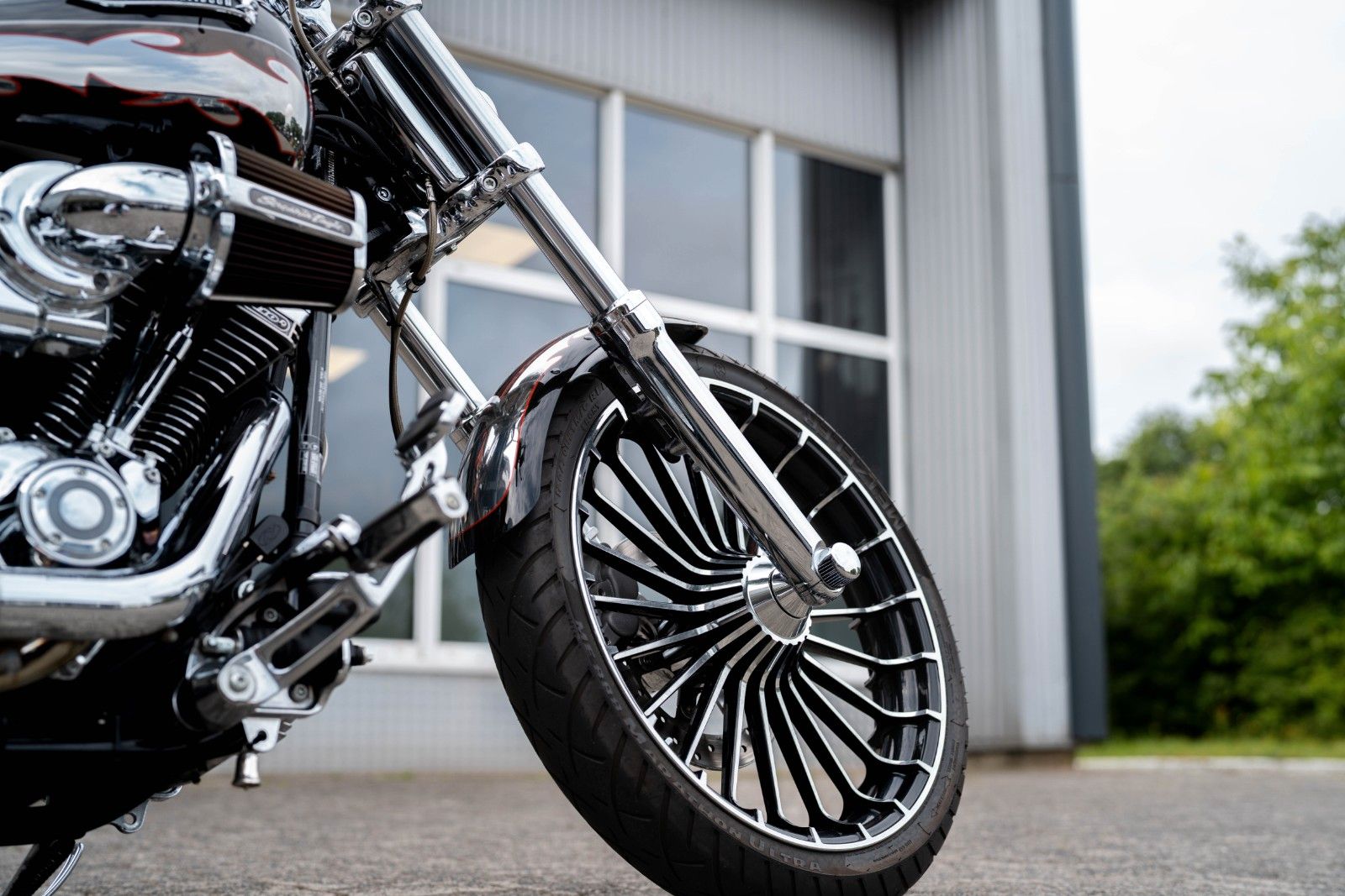Fahrzeugabbildung Harley-Davidson FXSBSE CVO Breakout 110 cui - Twin Cam - Jekill