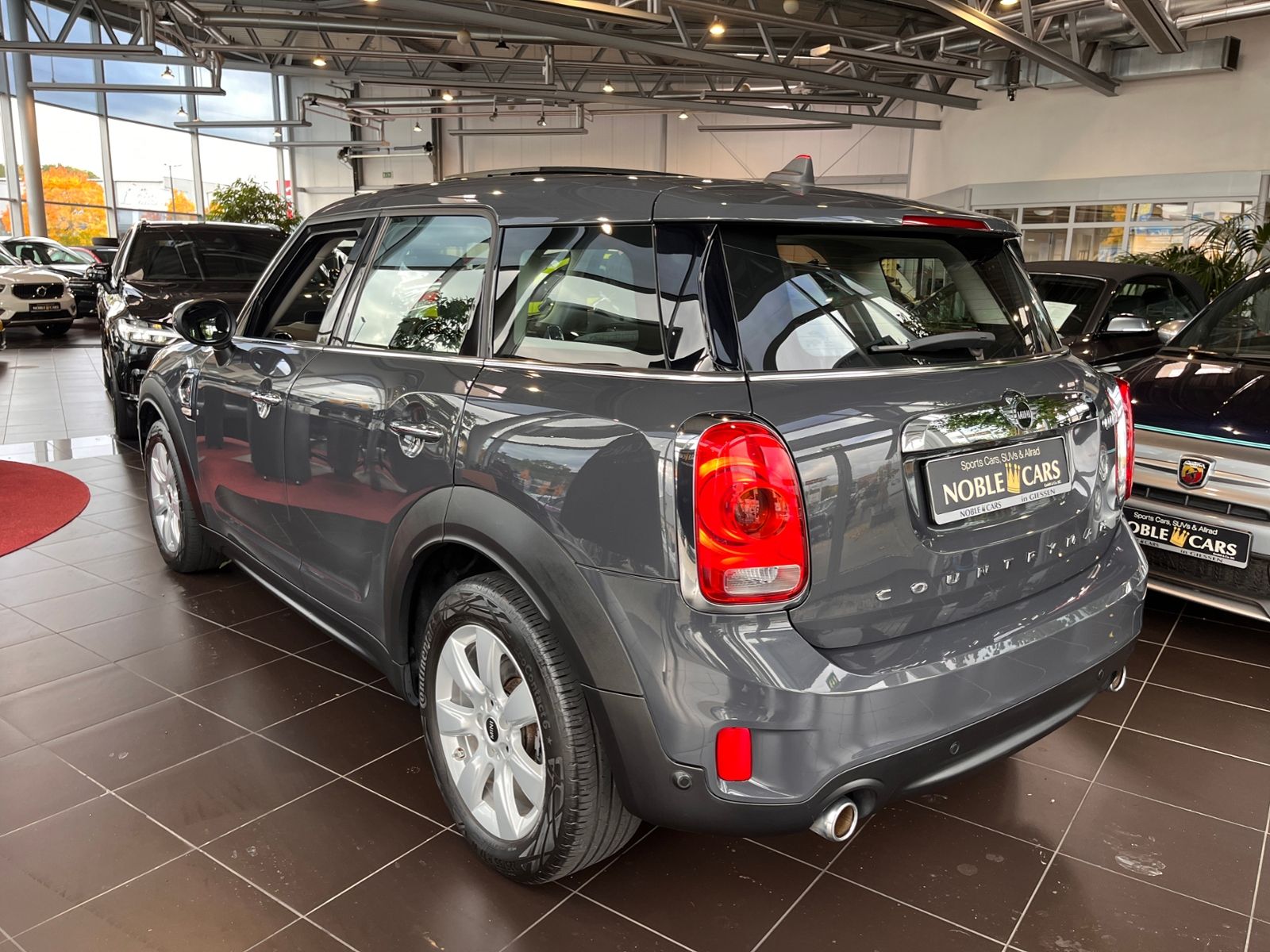 Fahrzeugabbildung MINI Countryman Cooper S LED NAVI ALU