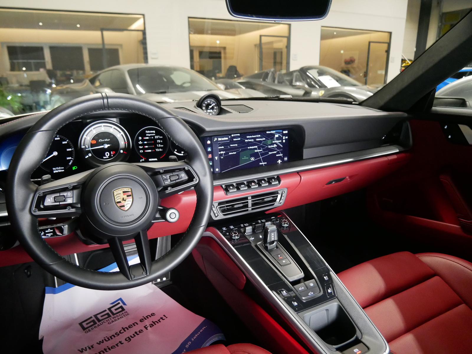 Porsche 992 911 992 Turbo Sportabgas Sitzbelüftung