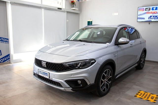 Fiat FIAT TIPO T3 100cv CROSS FULL LED