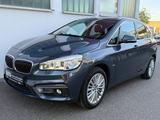 BMW 220 Active Tourer - BMW 220 Active Tourer: Limousine