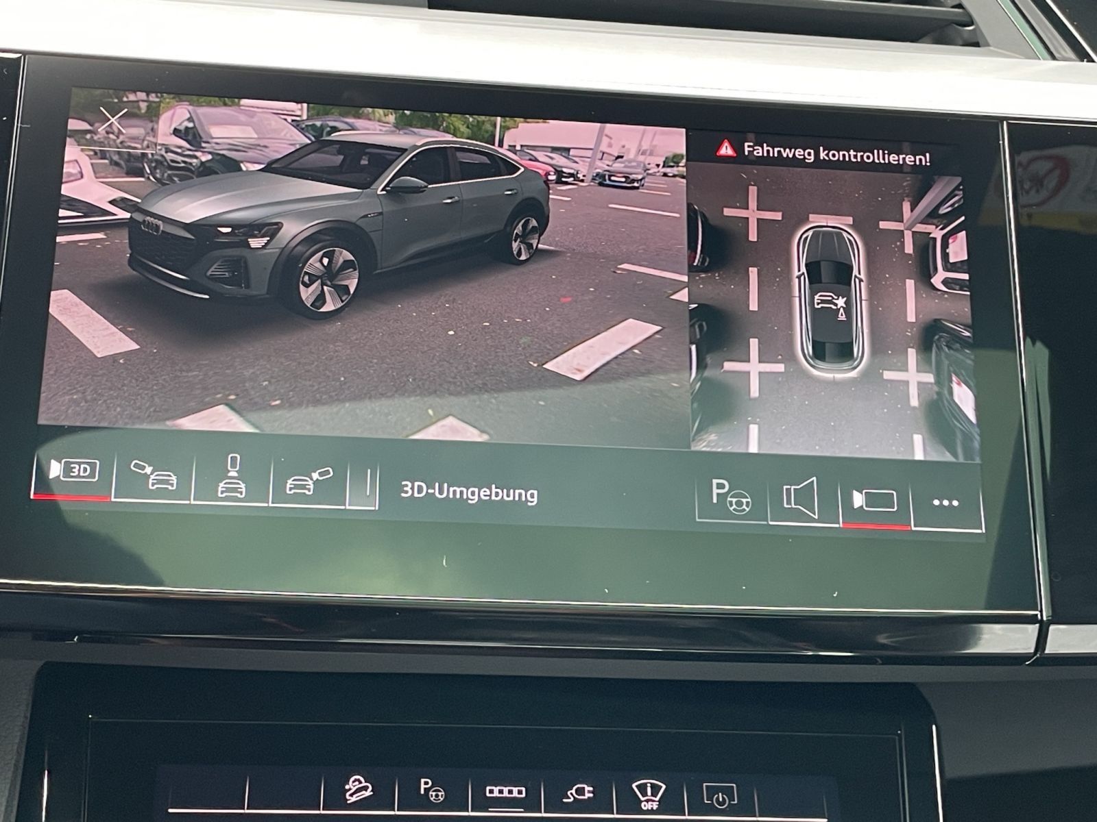 Audi Q8 e-tron - Bild 25