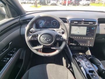 Fahrzeugabbildung Hyundai TUCSON 1.6 T-GDI PHEV AT 4WD N-LINE LED NAVI