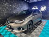 Toyota Auris Hybrid Edition-S+ SZH/RKF/Temp - Toyota Auris mit Hybrid-Antrieb: Limousine