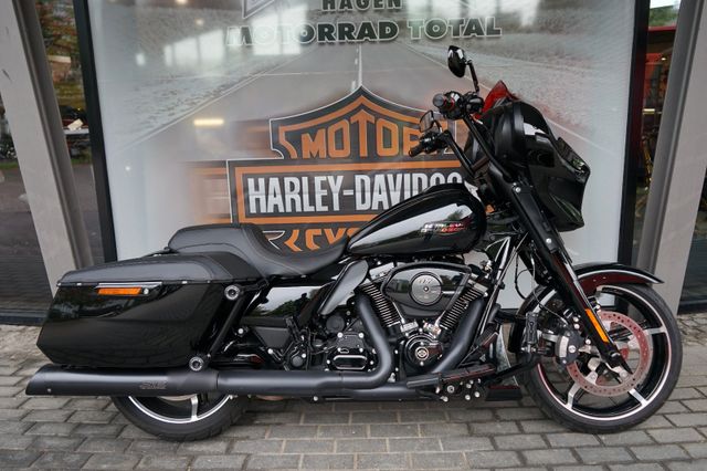 Harley-Davidson Street Glide FLHX mit vielen Umbauten