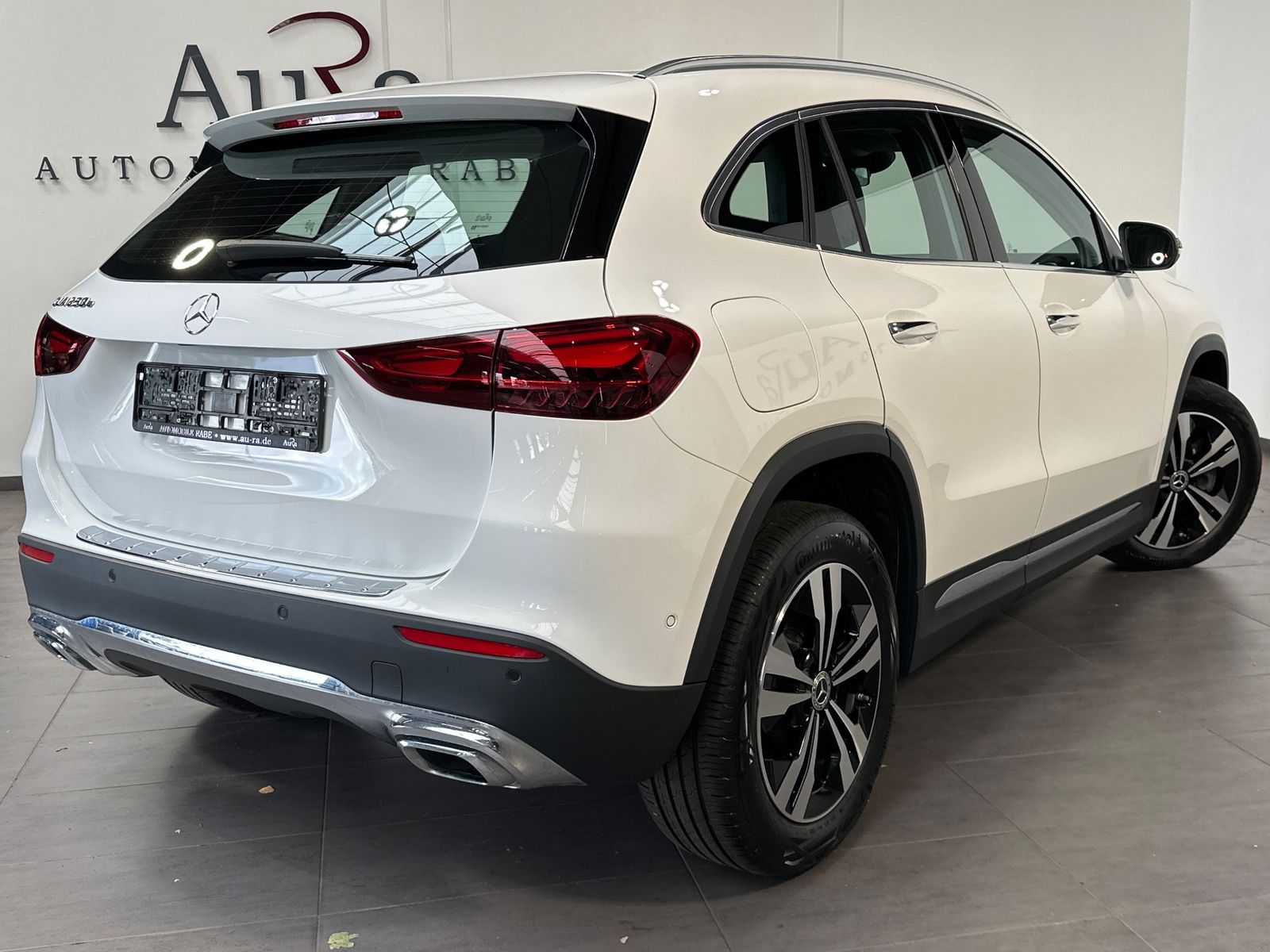 Fahrzeugabbildung Mercedes-Benz GLA 250 e Progressive Advanced NAV+LED+ACC