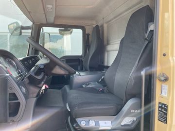 Fahrzeugabbildung MAN TGM 15.250 Aut. Carrier Kühlung, LBW, Trennwand