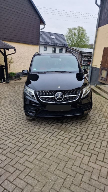 Mercedes-Benz V 250