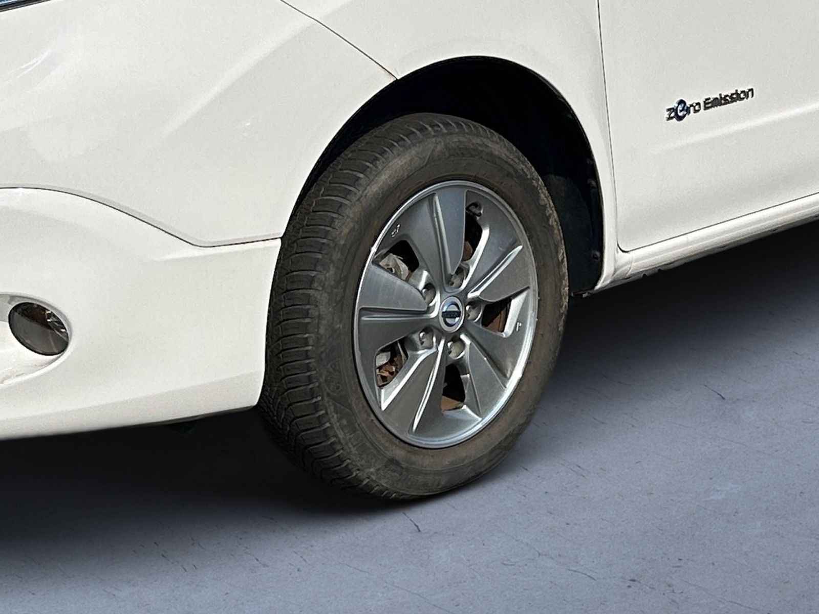 Fahrzeugabbildung Nissan e-NV200 Evalia Kombi 5 Sitzer Winter Paket 40 kw