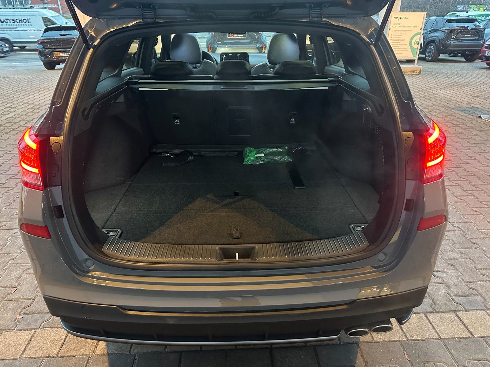 Fahrzeugabbildung Hyundai i30 N-Line Kombi 140PS Panorama/Sitzpaket!