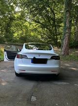 Tesla Model 3 Standard-Reichweite Plus - Hinterrad... - Tesla Model 3 in Solingen