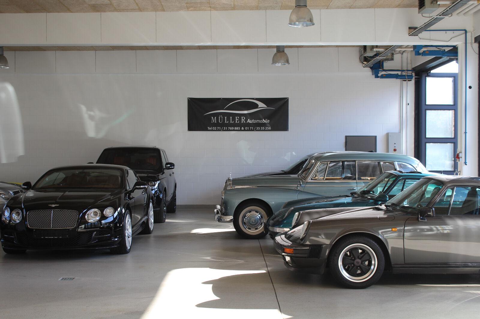 showroom-image-top