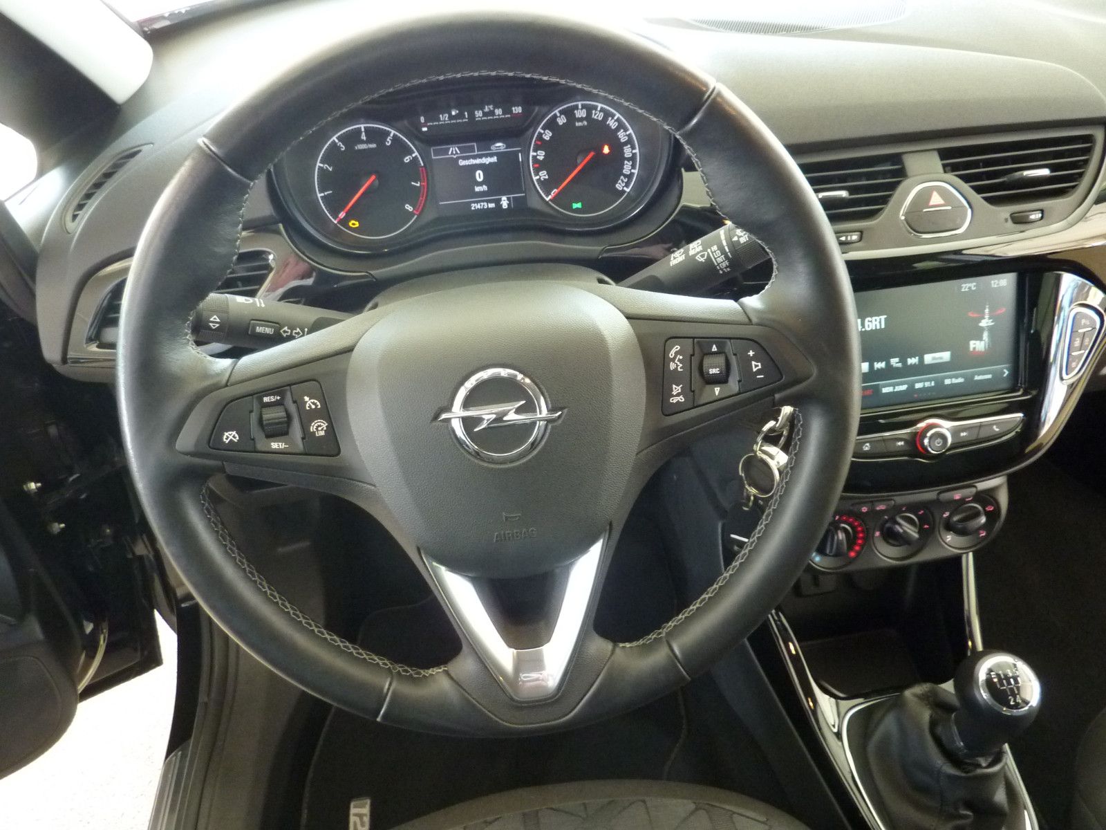 Fahrzeugabbildung Opel Corsa 1.4 120 Jahre S/S