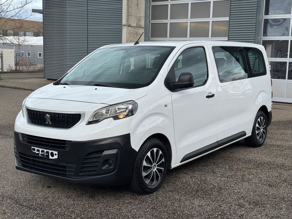 Image of Peugeot Traveller