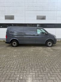 Volkswagen T6 Transporter - 8