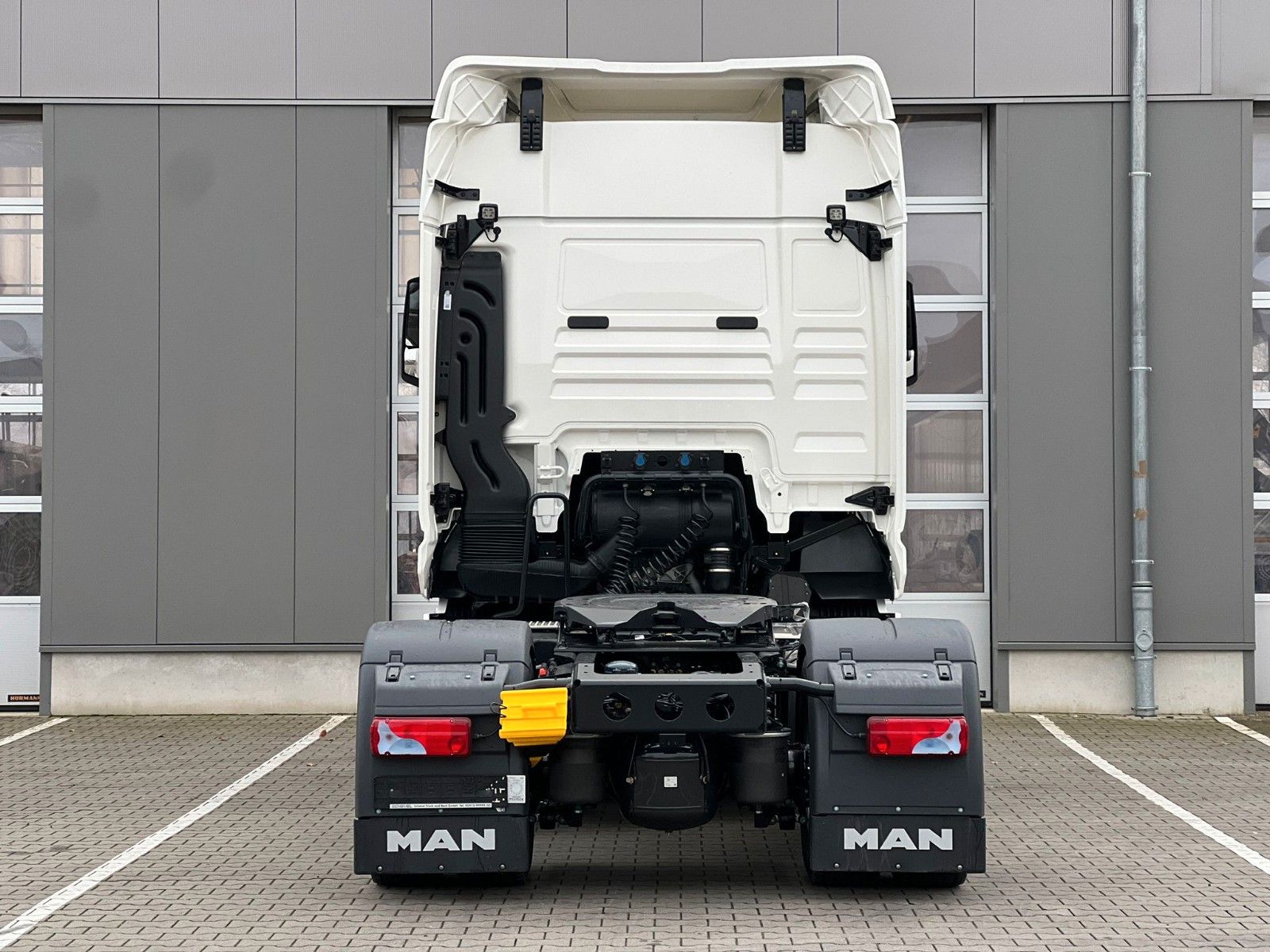 Fahrzeugabbildung MAN TGX 18.480 BL SA GM Retarder & 2 Kreis-Hydraulik