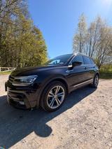 Volkswagen VW Tiguan 2.0 TDI R-Line 4MOTION | DSG | Digital