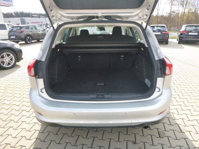 Fahrzeugabbildung Ford Focus Turnier >NAV/LED/KAM/PDC/SHZ<