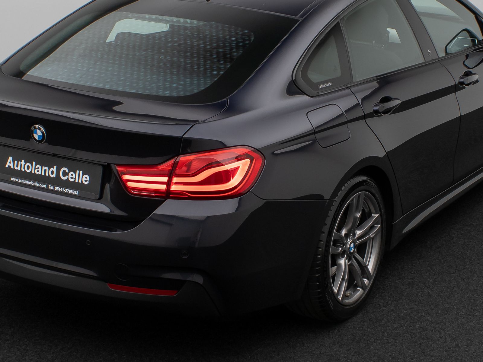 Fahrzeugabbildung BMW 430 Gran Coupé M Sport Glasdach Kamera HUD HiFi