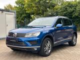 Volkswagen Touareg 4.2 V8 TDI 4M R Line LEDER PANO XENON - Volkswagen Touareg: R