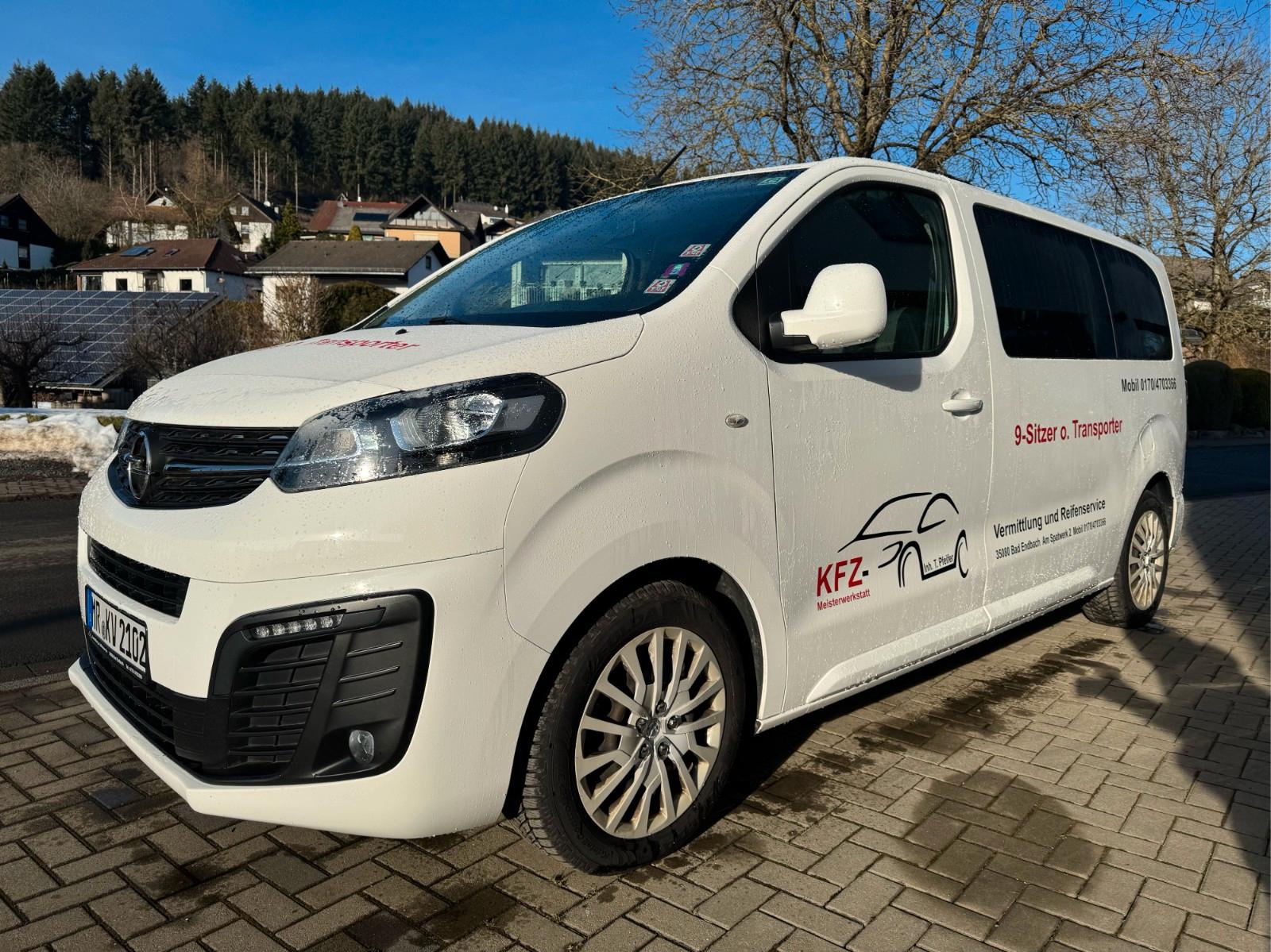 Opel Vivaro 9-Sitzer