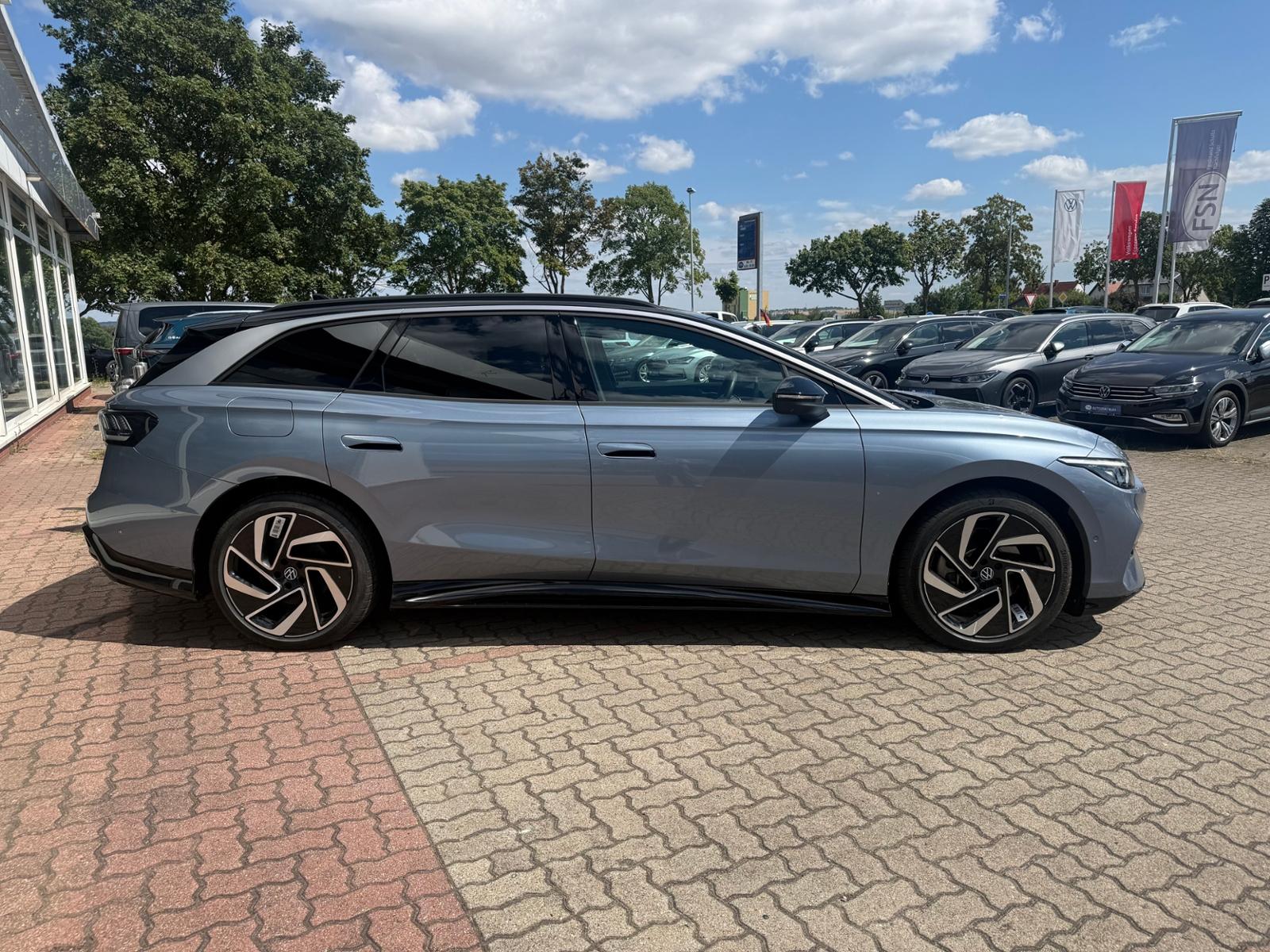 Volkswagen ID.7 Pro Matrix AHK 360° HeadUp Pano DCC