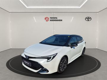 Toyota Corolla TS Black &amp; White LED+NAVI+CARPLAY+RFK