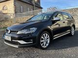 Volkswagen Golf 2.0 TDI 135kW DSG 4MOTION Alltrack Alltrack