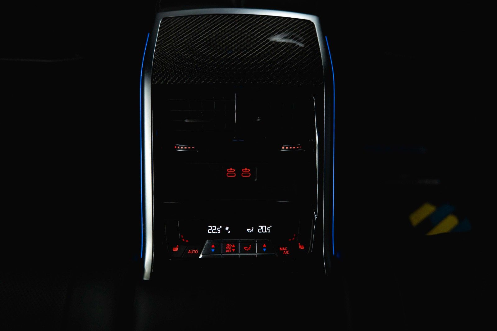 Fahrzeugabbildung BMW M850i xDrive M-Performance *Laser*B&W*ACC*360°*