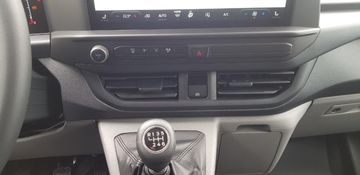 Fahrzeugabbildung Ford Transit Custom Kasten 320 L2 Trend FWD