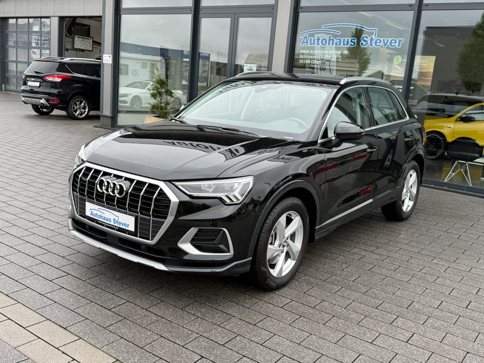 Fahrzeugabbildung Audi Q3 40 TFSI quattro advanced