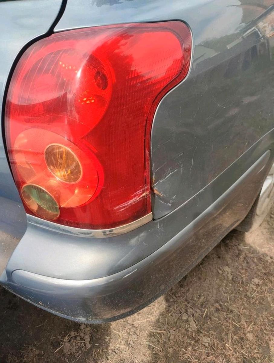 Toyota Avensis 2004 — photo 14