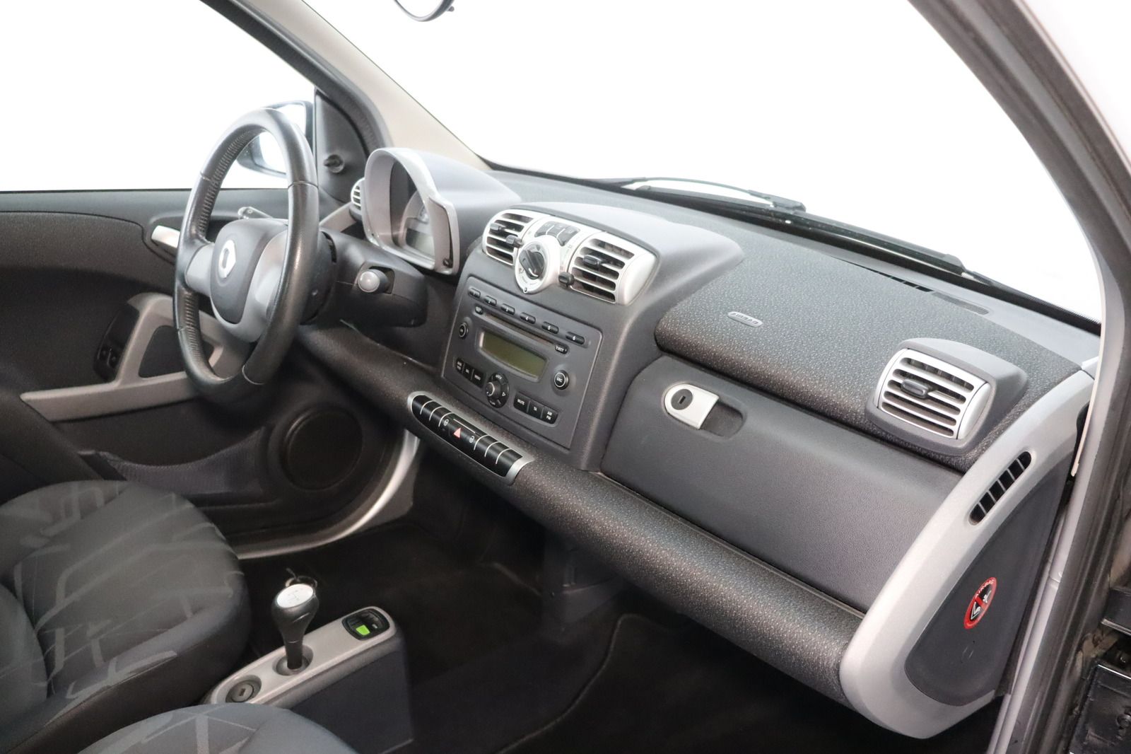 Fahrzeugabbildung Smart fortwo coupe 1.0 mhd passion