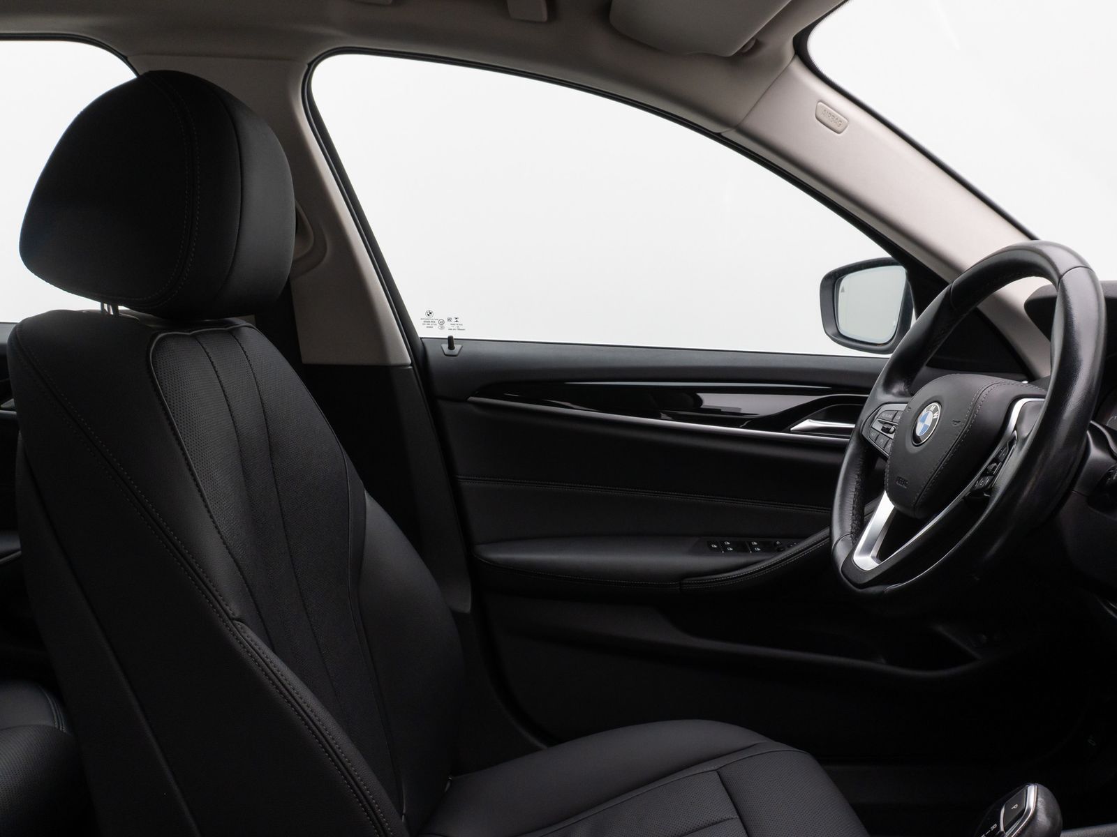 Fahrzeugabbildung BMW 520d Kamera DAB Leder Alarm Parkassistenzsystem