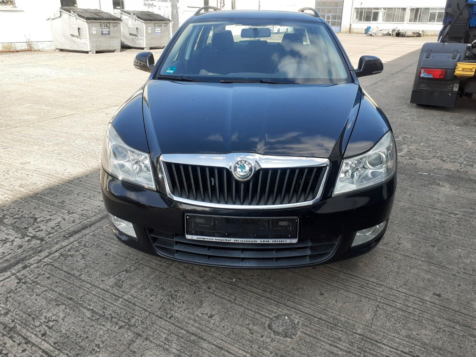 Skoda Octavia 1.6 MPI Elegance Combi