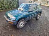 Toyota RAV 4 TÜV 11/2027 Allrad 4x4 Zentraldiff.sperre - Toyota Gebrauchtwagen von 1996