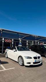 BMW E93 320i - BMW 320: E93