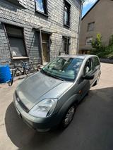 Ford Fiesta 1,4 80PS , TÜV neu , Reifen ne... - Ford Fiesta aus 2002: 4.1